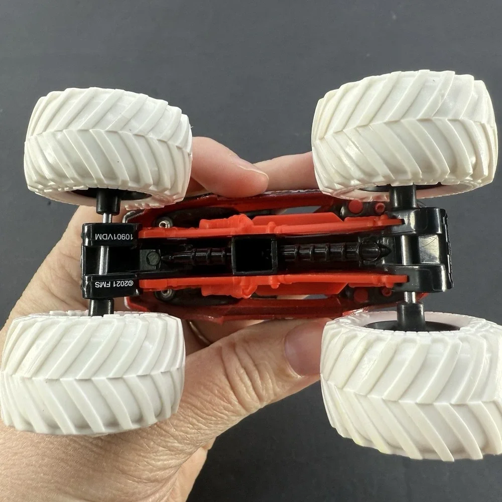 HARLEY QUINN Chevy Corvette DC Monster Jam Truck 1:64 HOT WHEELS 2021 RARE